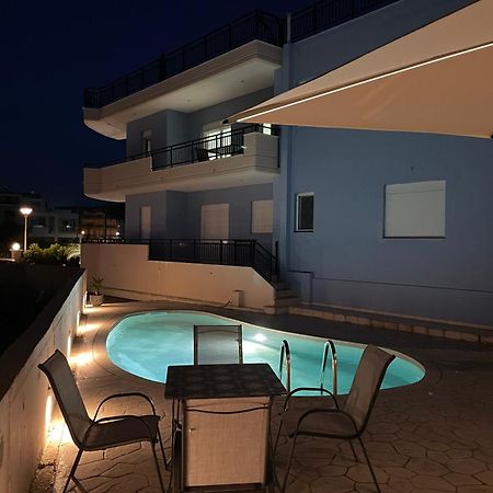 White&Blue Luxury Suites Ялисос Екстериор снимка
